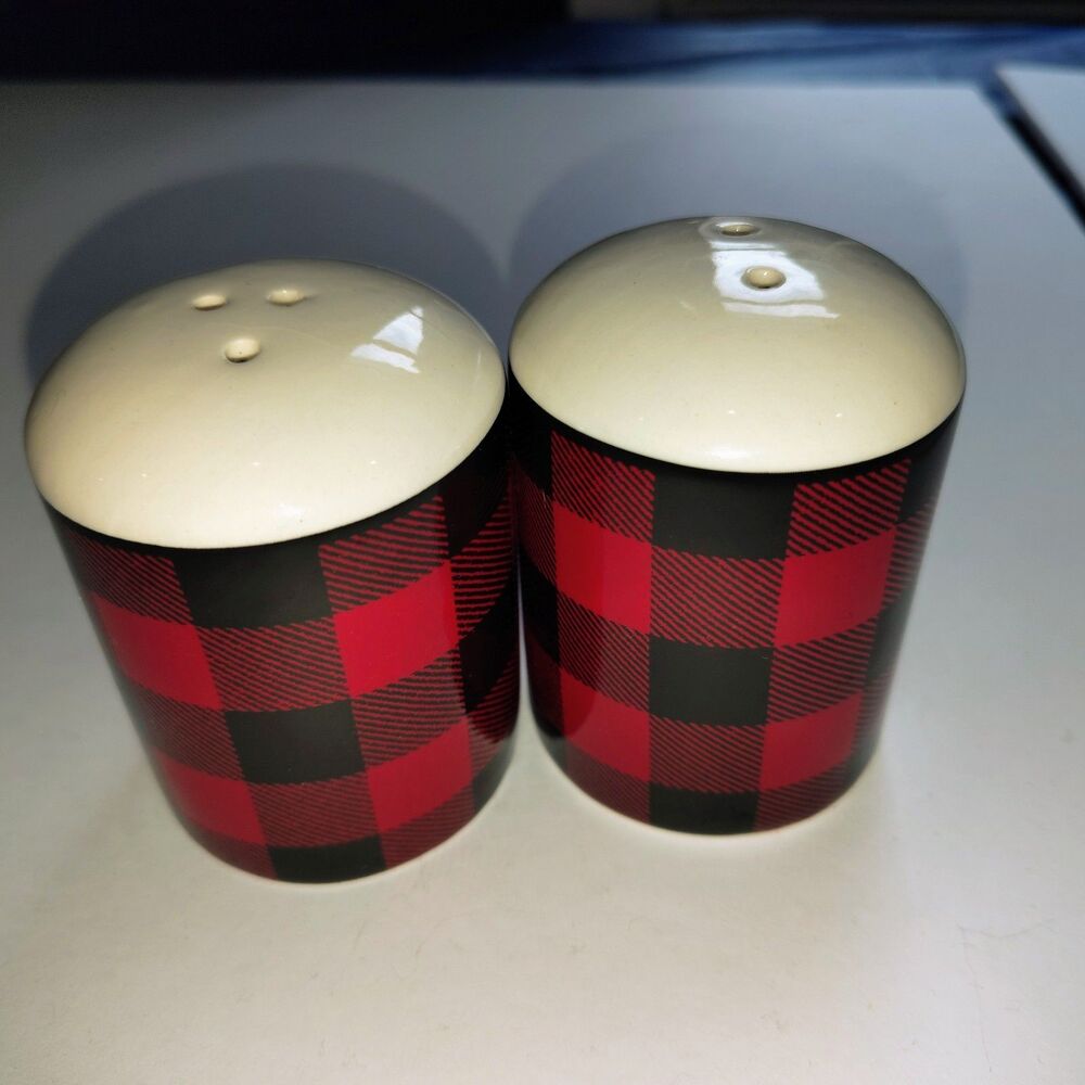 2pc set of salt and pepper shakers (app. 3") red and black buffalo check - Picture 3 of 8